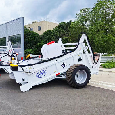 2000r/min ความเร็ว 1800kg เครื่องทําความสะอาดทรายชายหาด เครื่องบดขยะด้วยพลังงานไฮดรอลิก